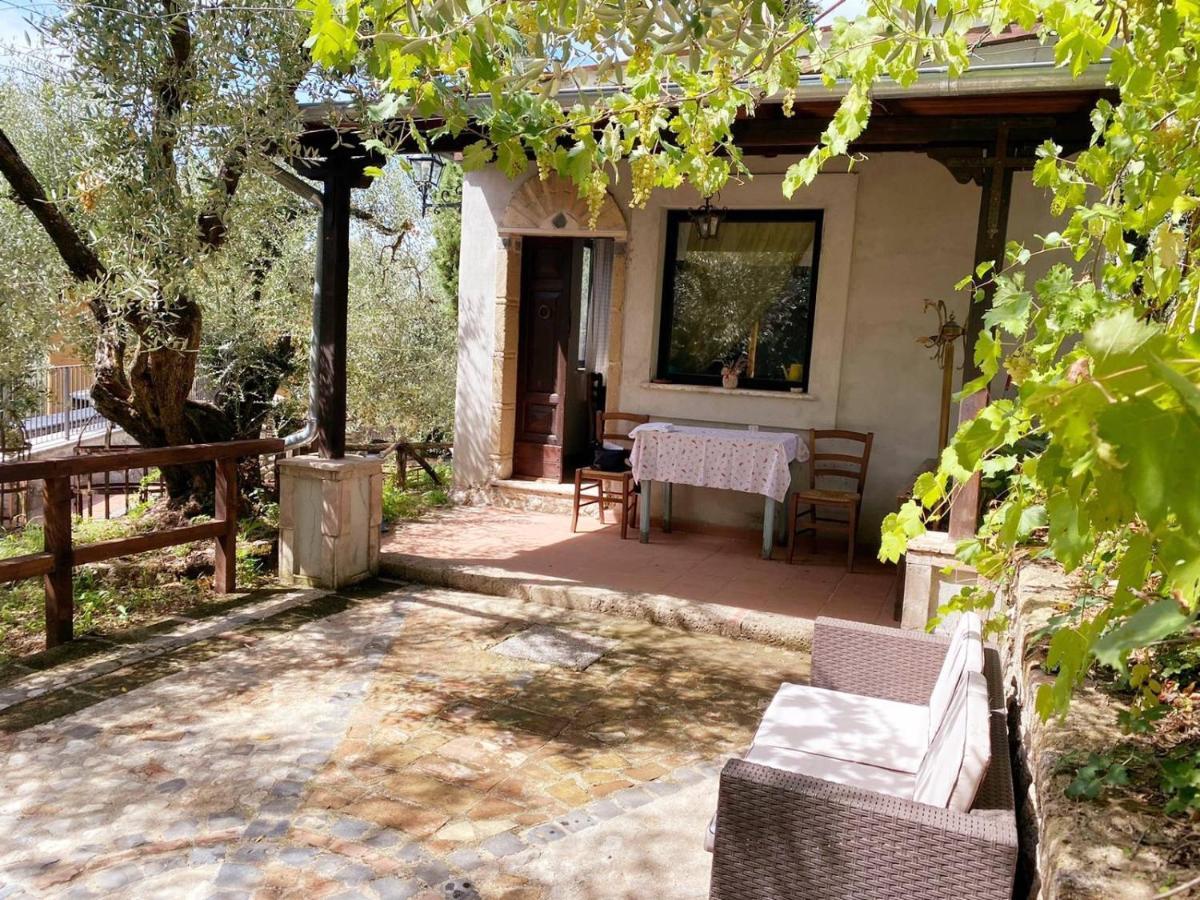 Casale L'Antica Mola Villa Castel Madama Exterior foto